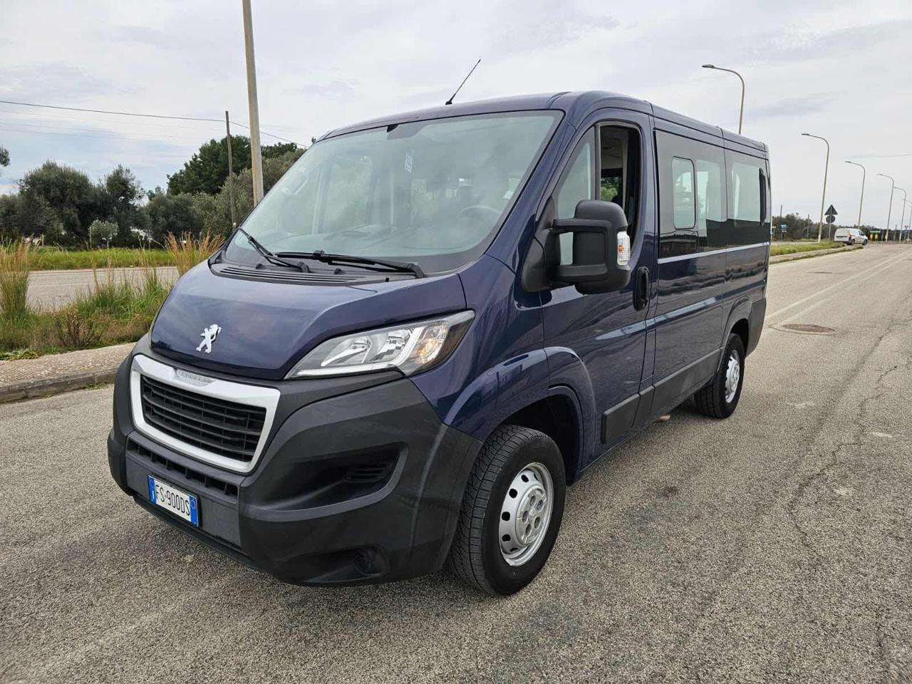 Peugeot Boxer 330 2.0 BlueHDi/110CV PC-TN Combi 9 POSTI