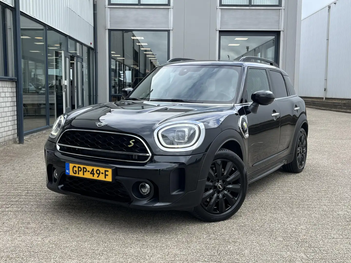 MINI Cooper SE Countryman 2.0 ALL4 | Sportstoelen/Stoelverw./Carplay/Navi/LE Noir - 2