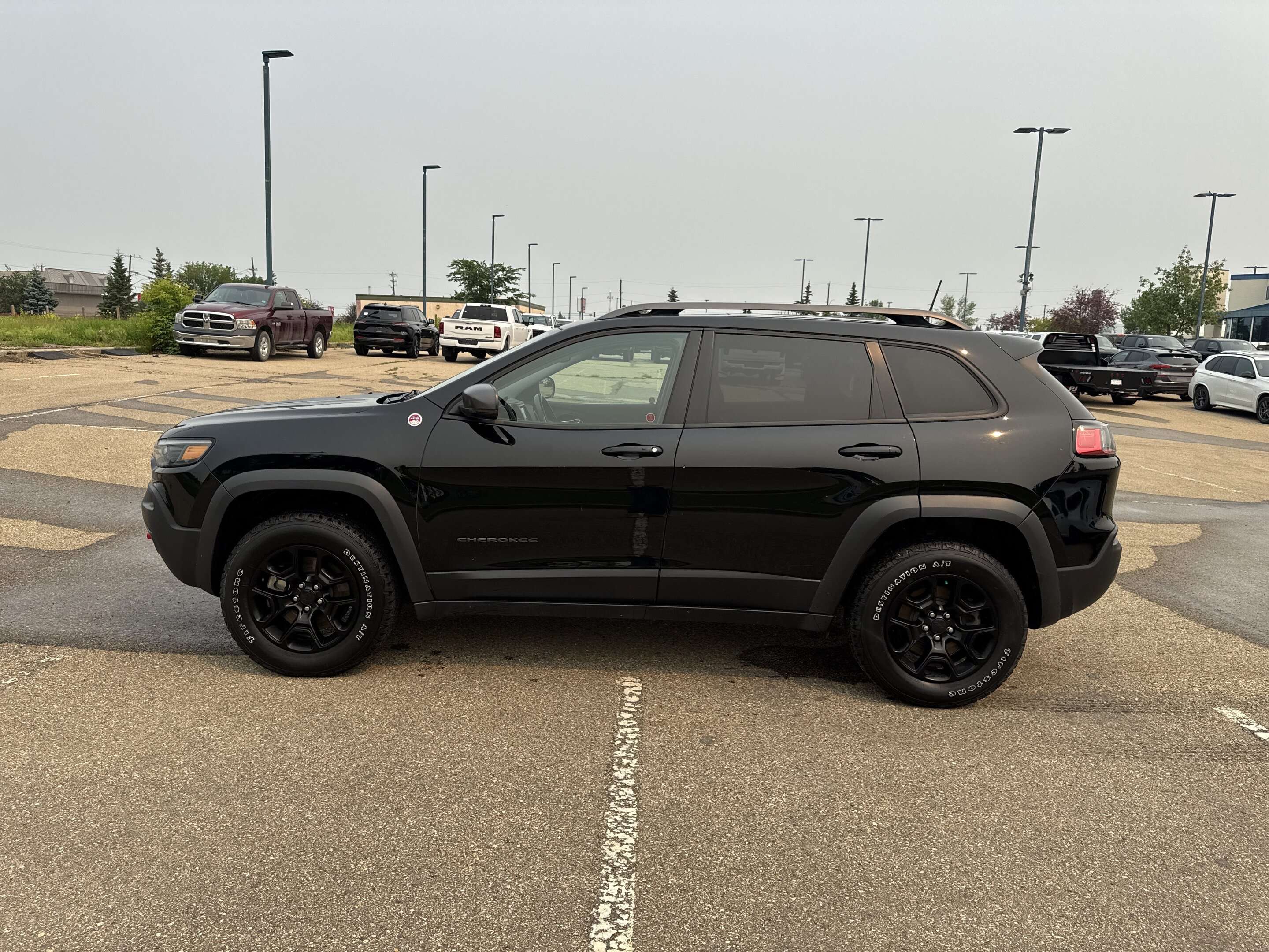 2019 Jeep Cherokee Trailhawk Elite | PWR liftgate | Sunroof | NAV — снимка 1