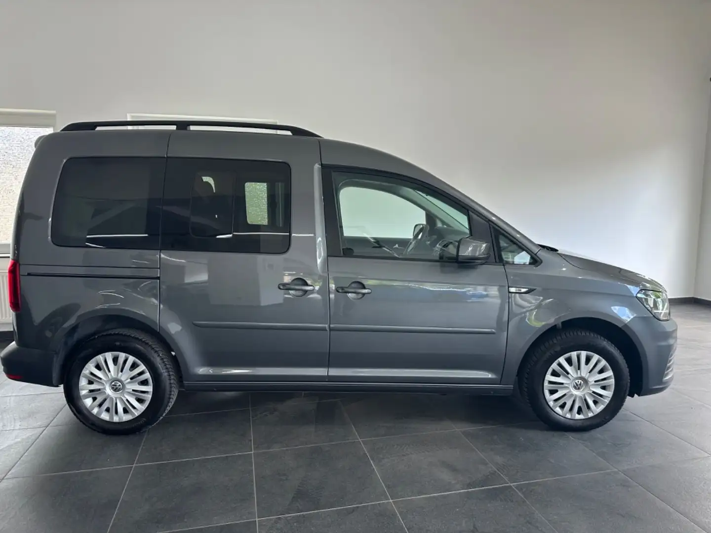 Volkswagen Caddy 2.0 TDI Caddy  Beach/StHz/Navi/Klima/PDC/SHZ/ Gris - 1