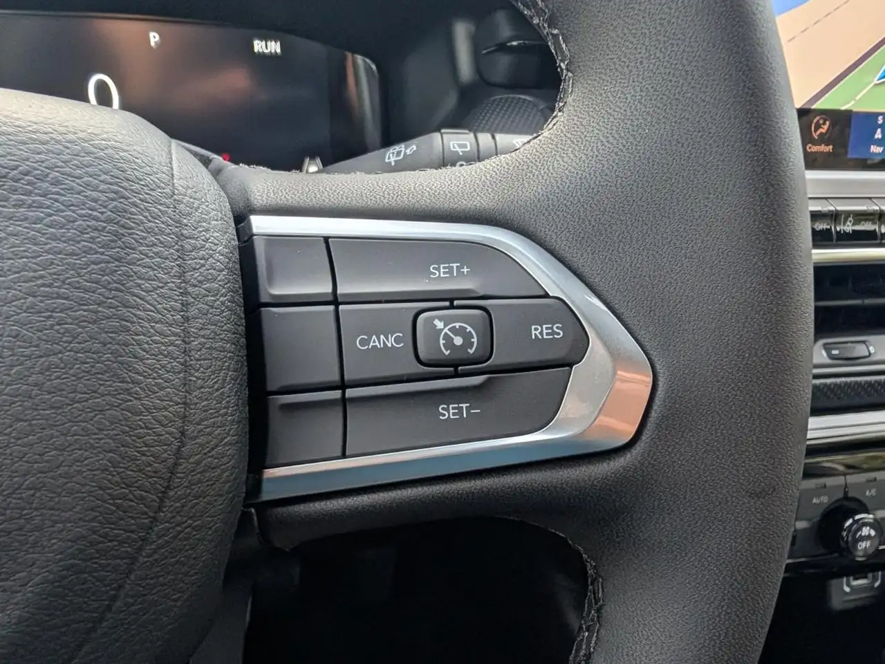 Jeep Compass photo Jeep Compass