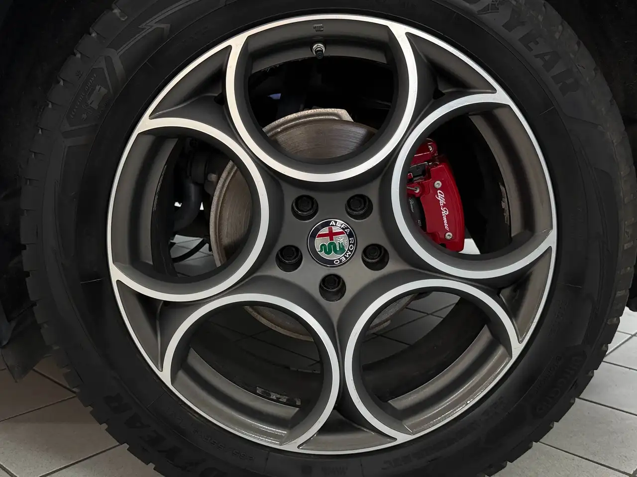 Alfa Romeo Stelvio 2021 — фото 16