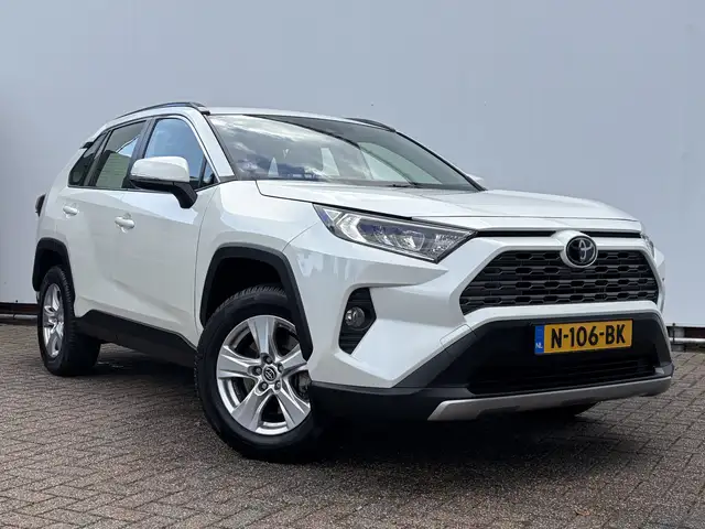 Toyota Rav4 view 10