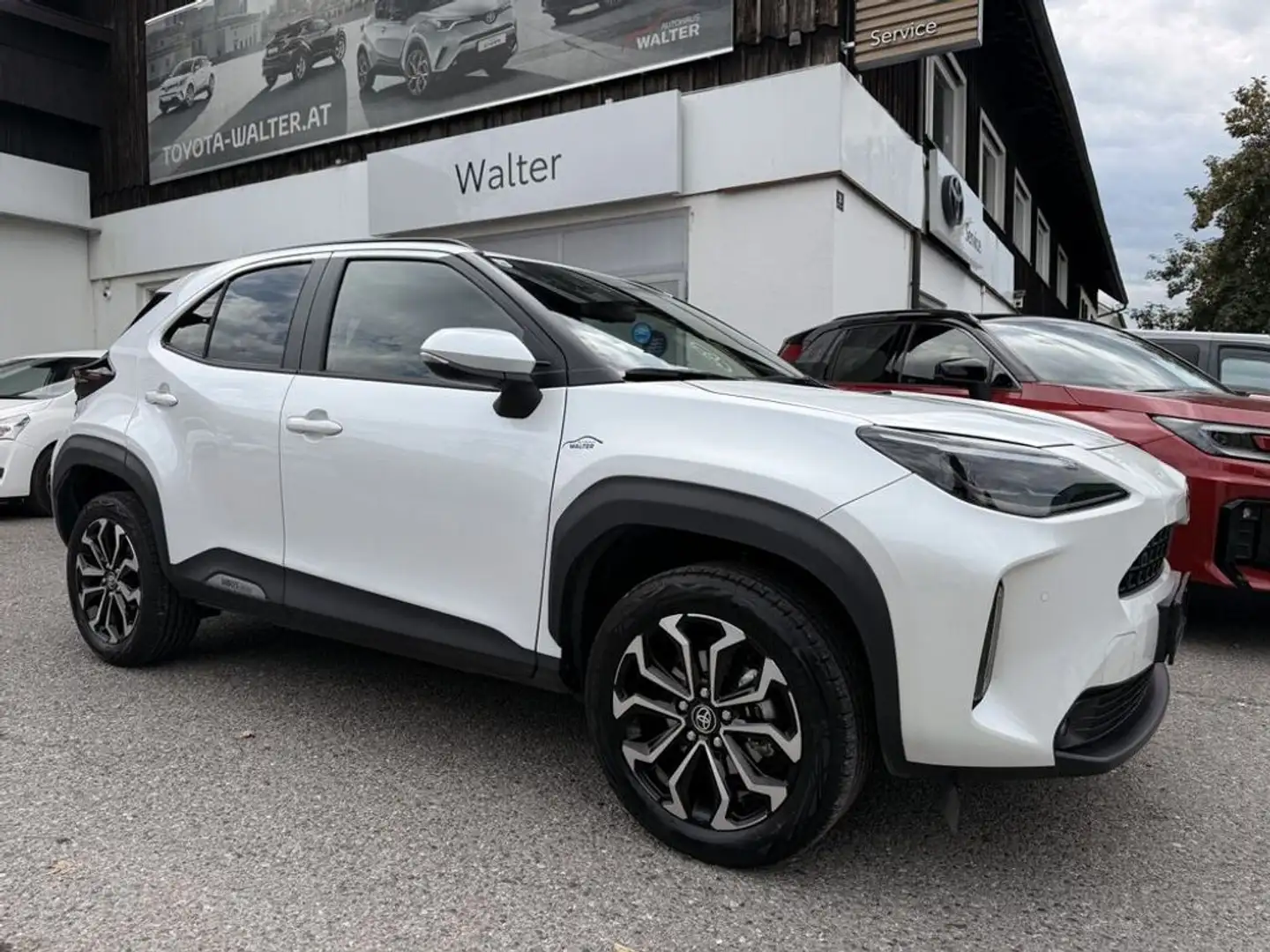 Toyota Yaris Cross Hybrid FWD Active Drive Weiß - 1