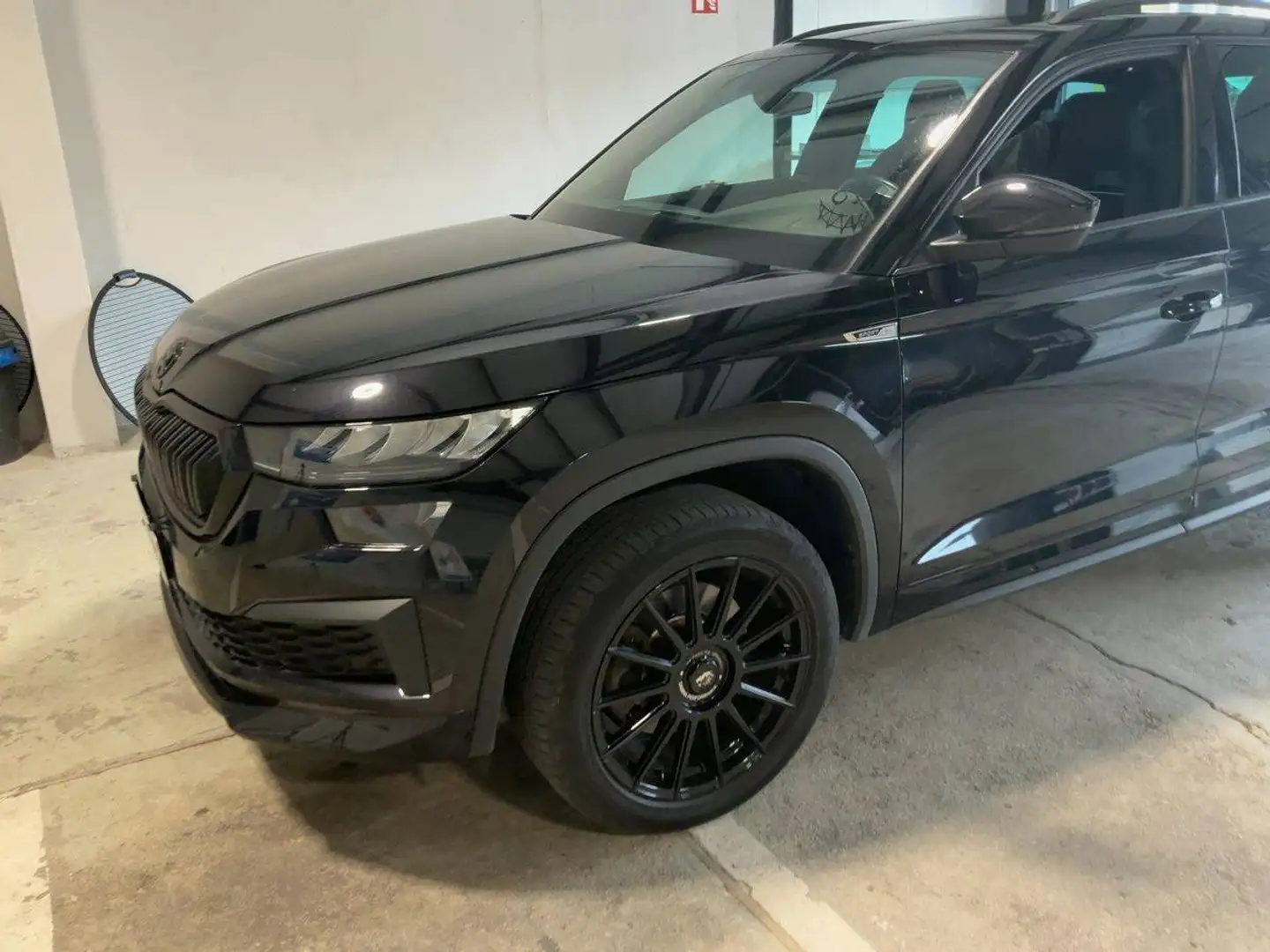 Skoda Kodiaq Kodiaq 2.0 TSI Sportline 4x4 Schwarz - 2