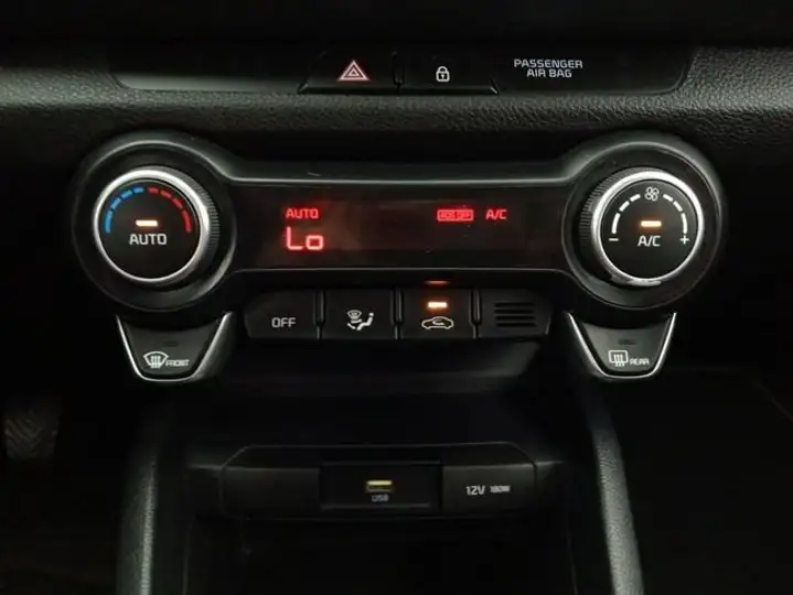 Kia Rio 2024, foto 14