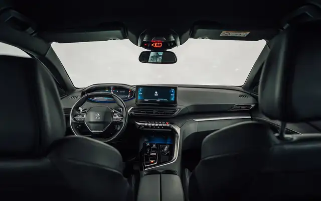 Peugeot 5008 view 11