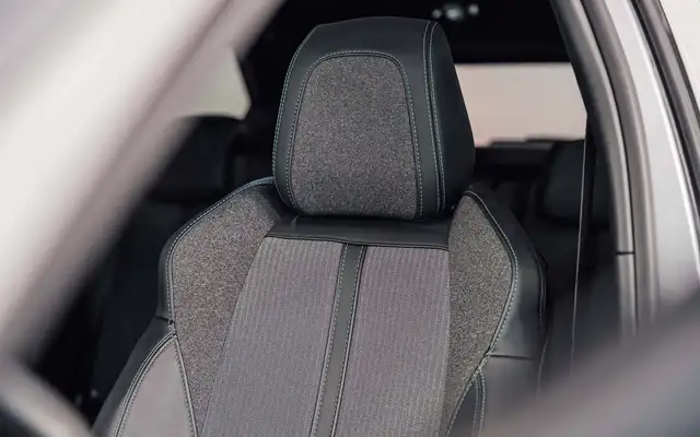 Peugeot 5008 view 10