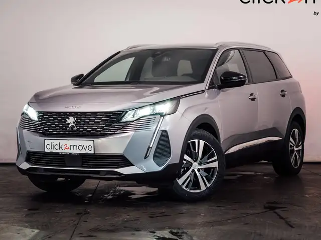 Peugeot 5008 main image