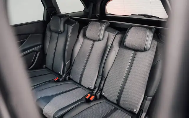 Peugeot 5008 view 7