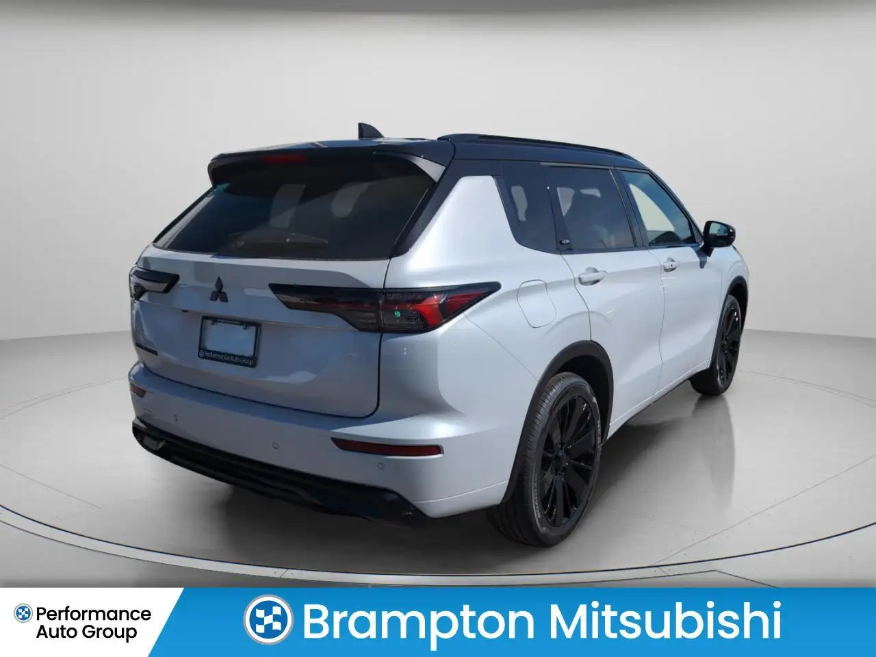 Mitsubishi Outlander снимка Mitsubishi Outlander