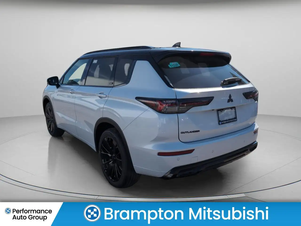 Mitsubishi Outlander снимка Mitsubishi Outlander