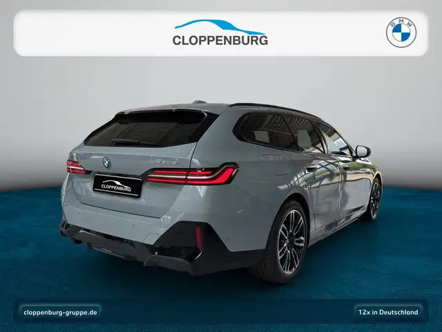 BMW 5 Series view 7