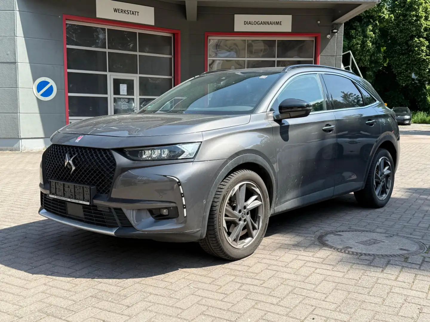 DS Automobiles DS 7 Crossback Performance Line LED+PANO+NAV+360° Grau - 2