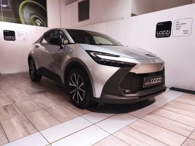 Toyota C-HR (2023-->) - C-HR 1.8 HV Trend