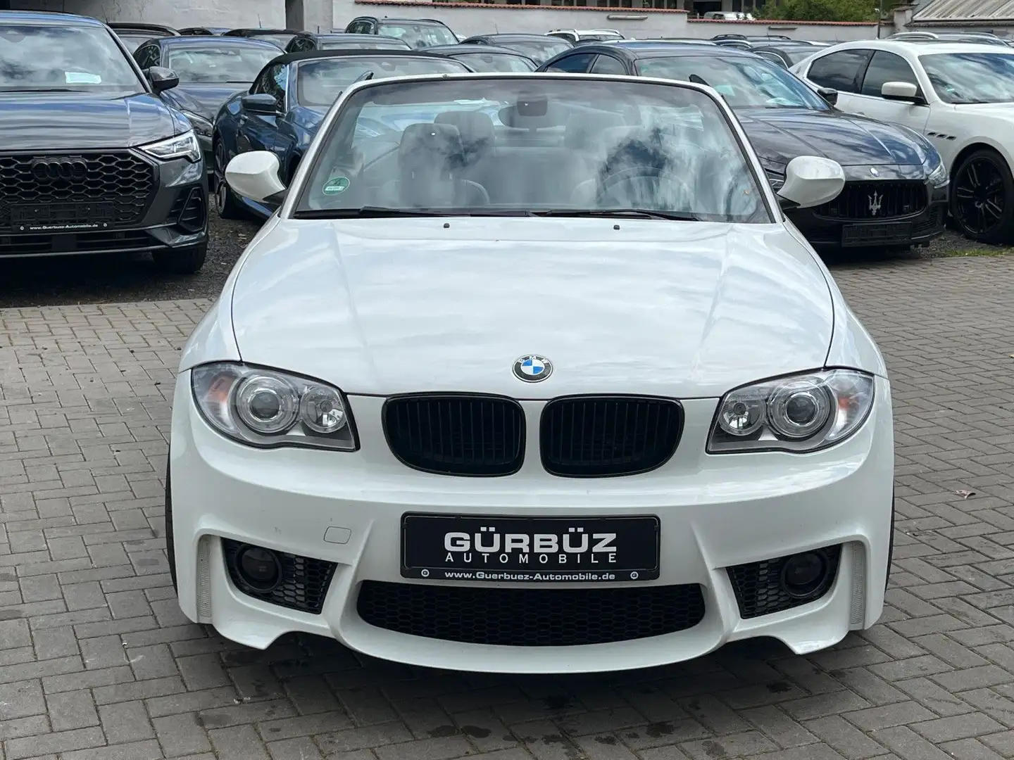 BMW 118 i Cabrio*M-Sport*Leder*Shzg*Aux*18"Alu*Pdc* White - 2