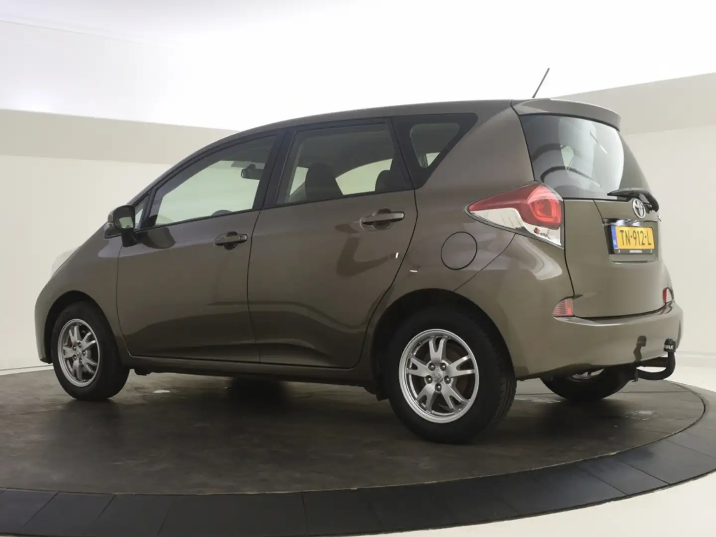 Toyota Verso-S 1.3 VVT-i Aspiration | Trekhaak | Navigatie | Came Maro - 2