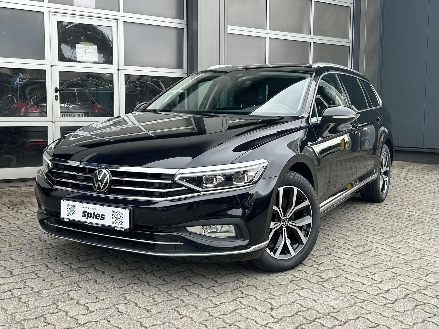 Volkswagen Passat Elegance 4Motion Shz Matrix ACC Noir - 2