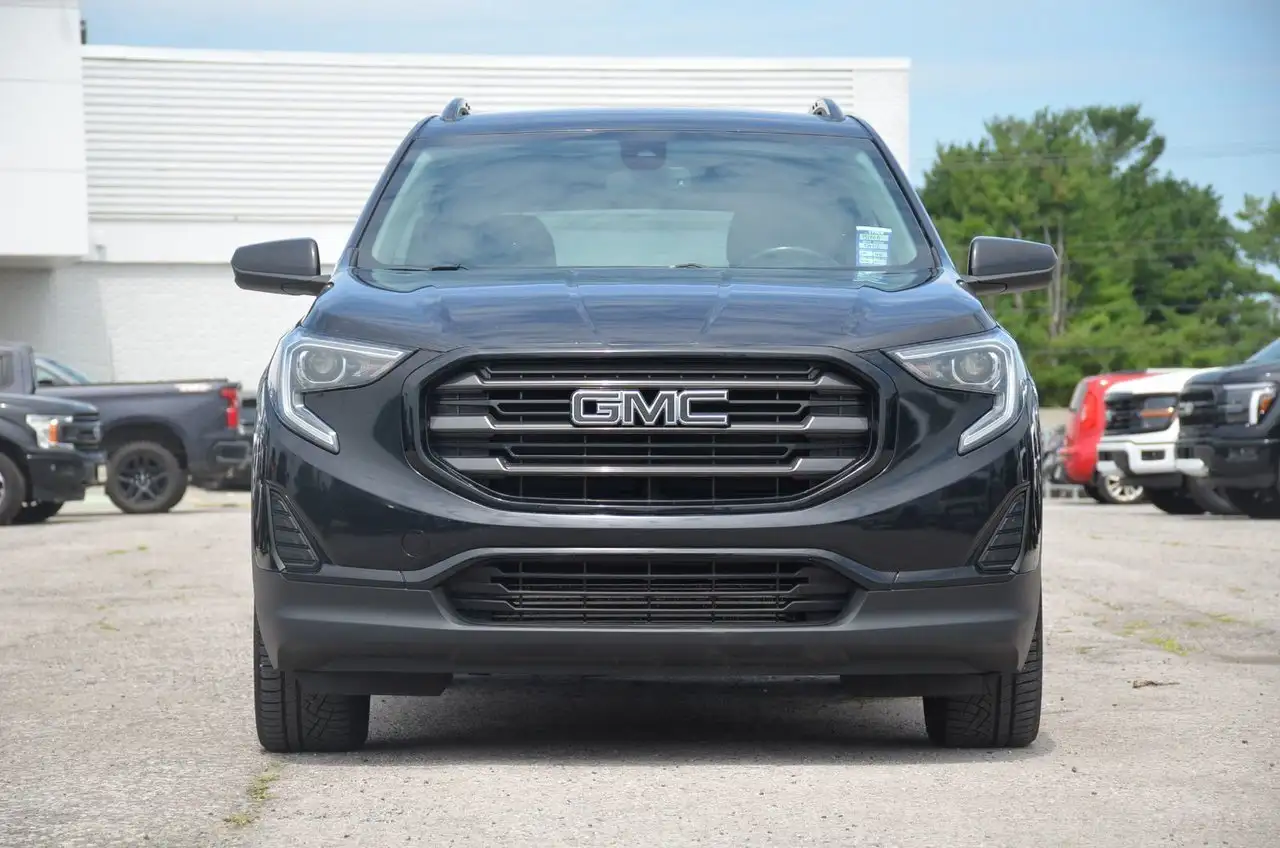 GMC Terrain photo GMC Terrain