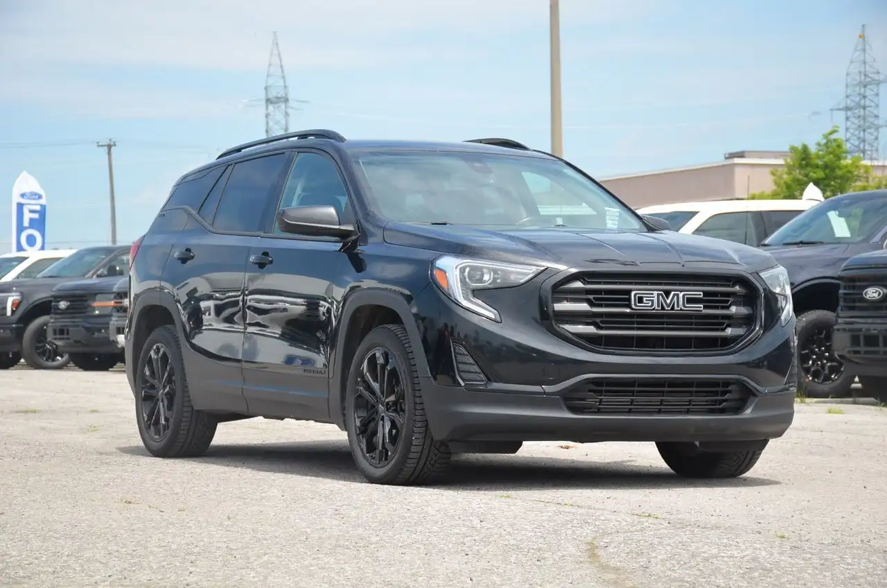GMC Terrain photo GMC Terrain