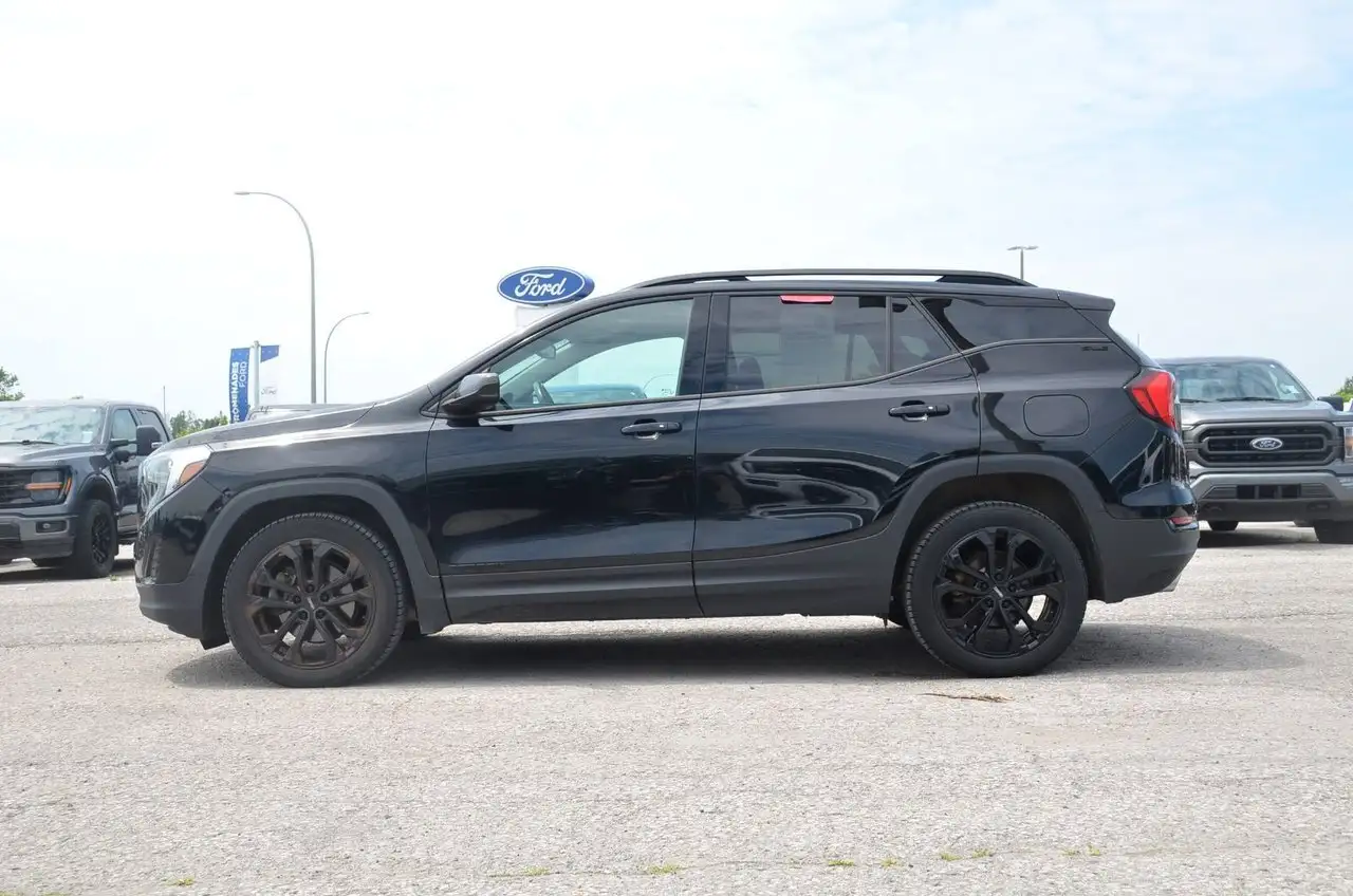 GMC Terrain photo GMC Terrain