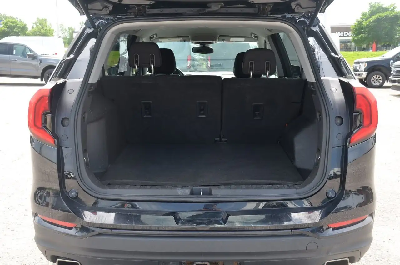 GMC Terrain photo GMC Terrain