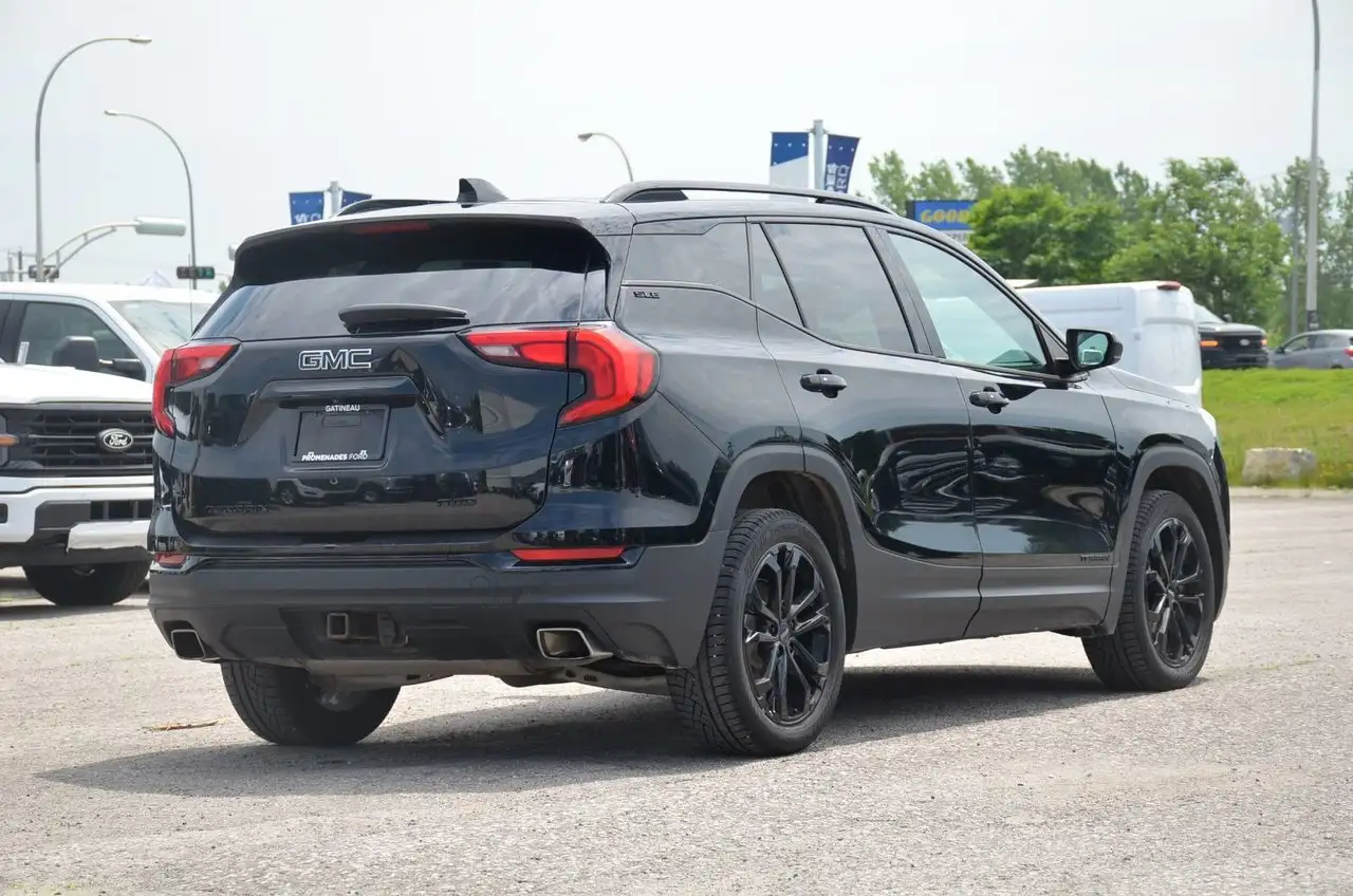 GMC Terrain photo GMC Terrain