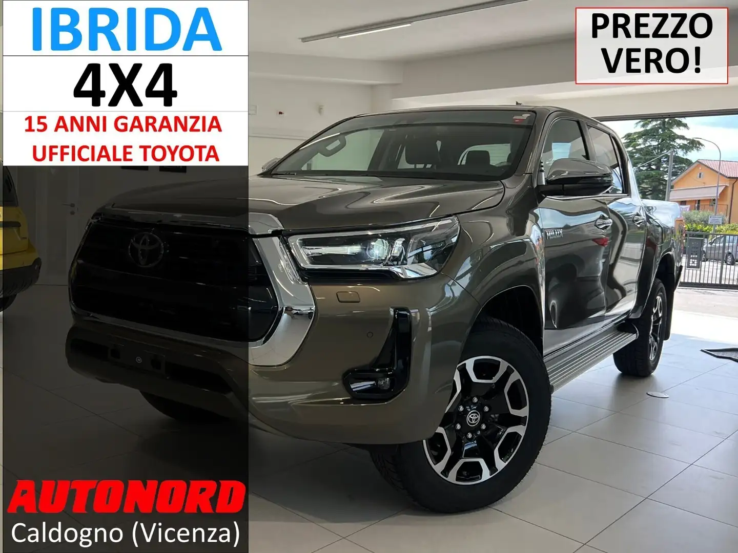 Toyota Hilux 2.8 D-4D A/T 4WD 48V 4 porte Double Cab Executive Vert - 1