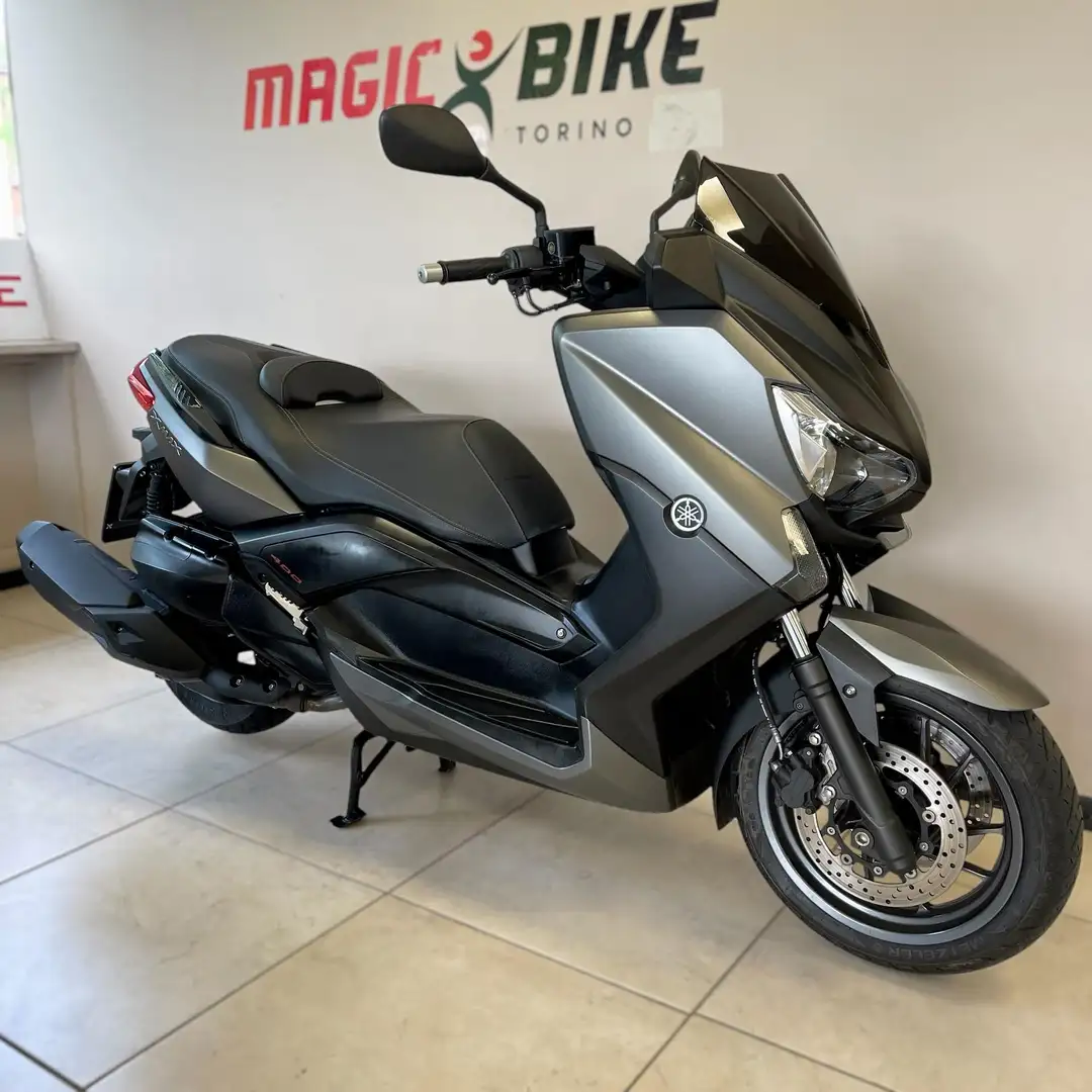 Yamaha X-Max 400 - 1