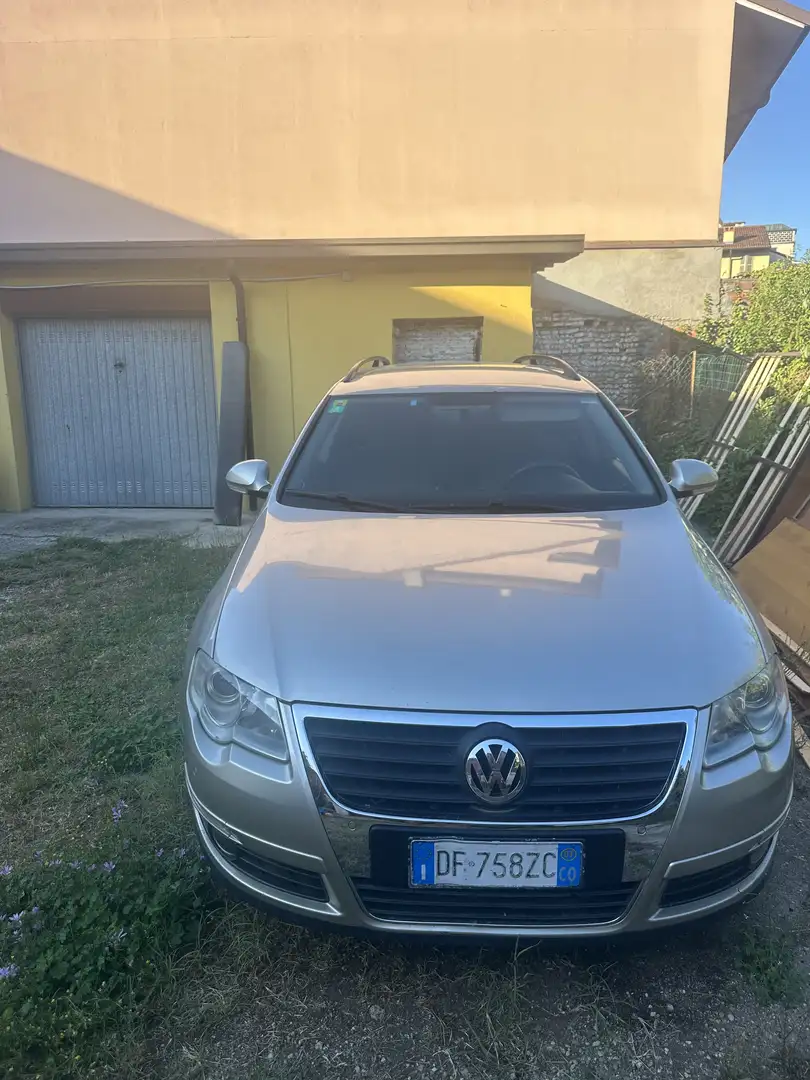 Volkswagen Passat Variant 2.0 tdi Comfortline 4motion dpf - 2