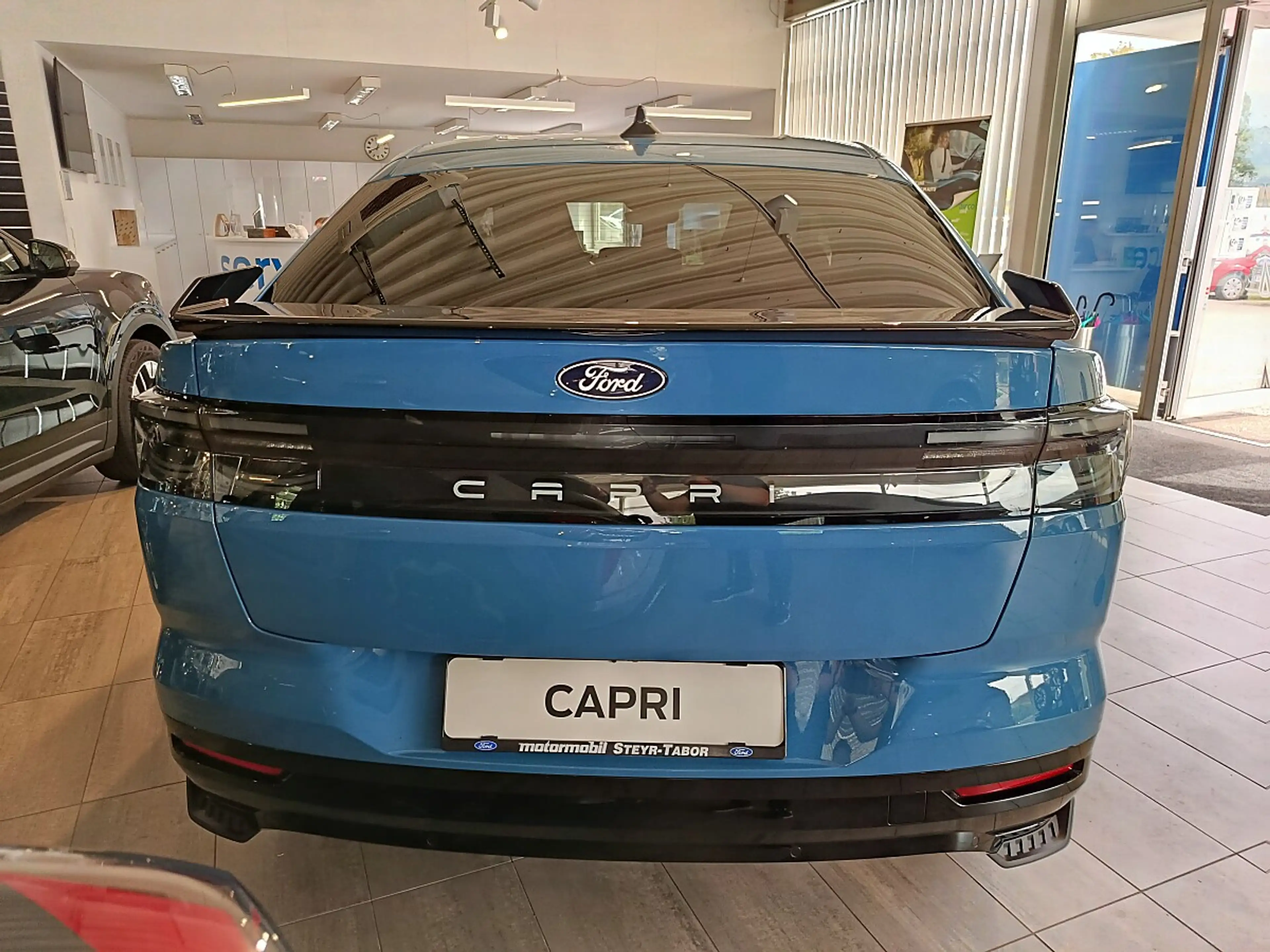 Ford Capri Dual-Elektro 77kWh Extended Range Allrad Collec... — photo 6