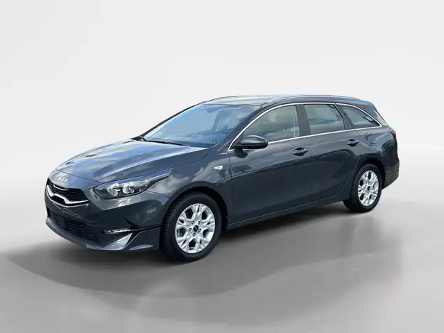 Kia Ceed view 2