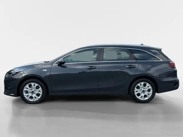 Kia Ceed view 3