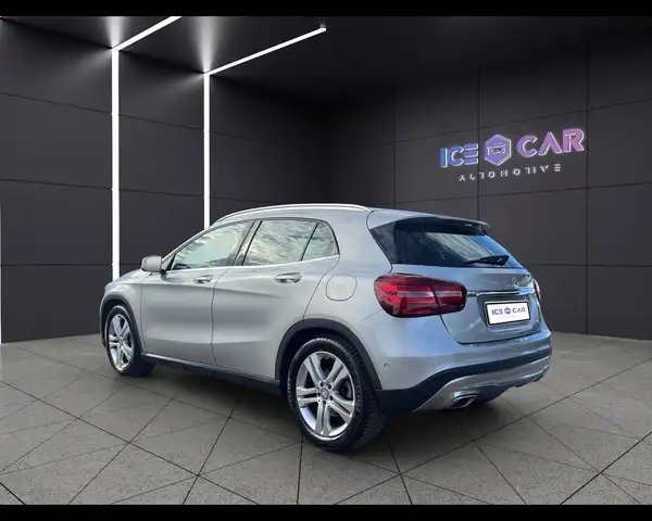 Mercedes-Benz Gla view 7