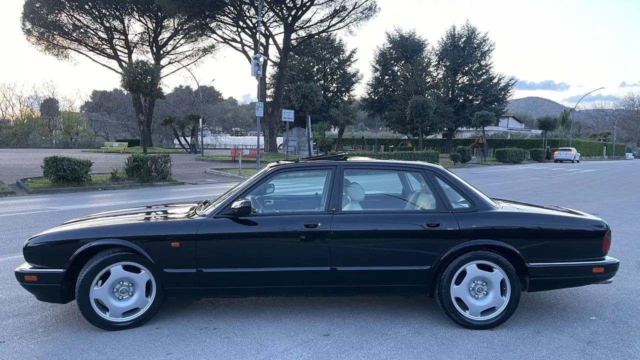 Jaguar XJR 4.0 benzina 325 cv, tetto apribile,cambio autom, foto 3