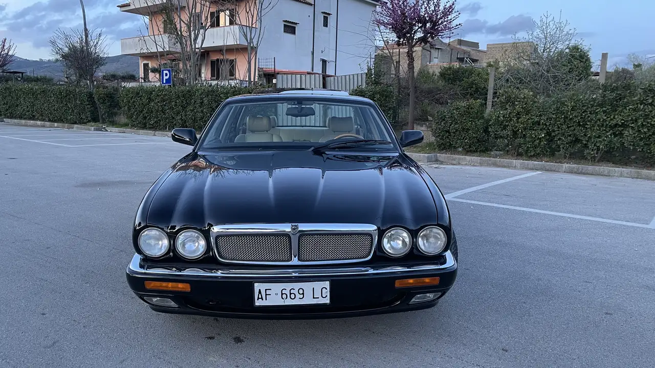 Jaguar XJR 4.0 benzina 325 cv, tetto apribile,cambio autom, foto 7