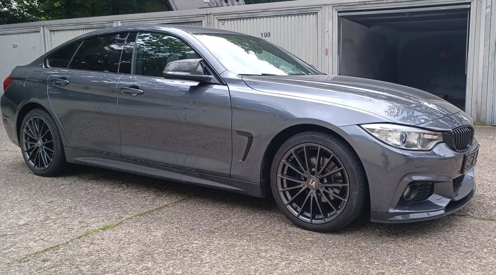 BMW 418 418d Gran Coupe Aut. Sport Line Grau - 1