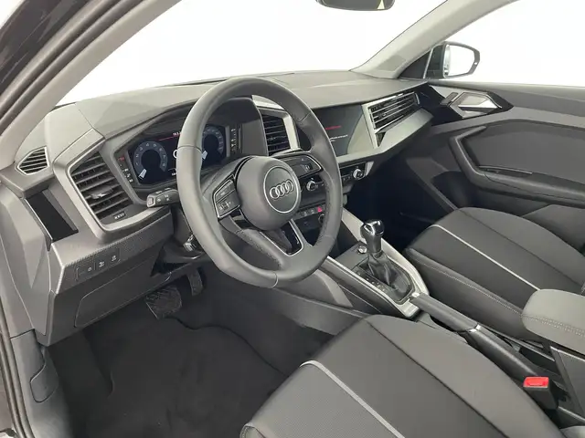 Audi A1 view 8