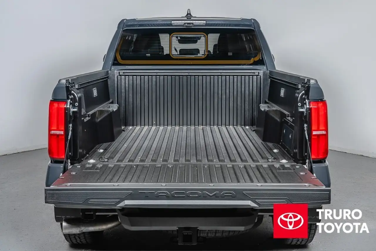 Toyota Tacoma photo Toyota Tacoma