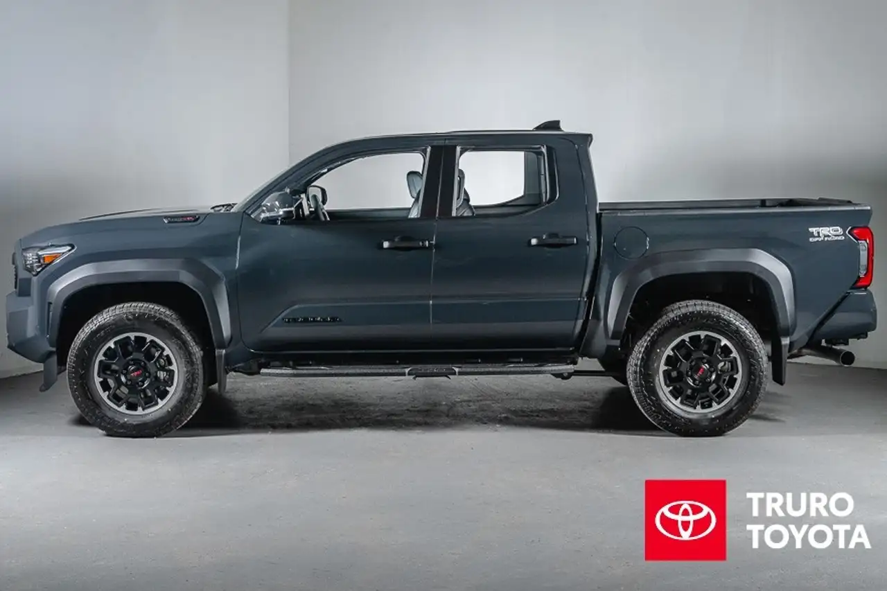 Toyota Tacoma photo Toyota Tacoma