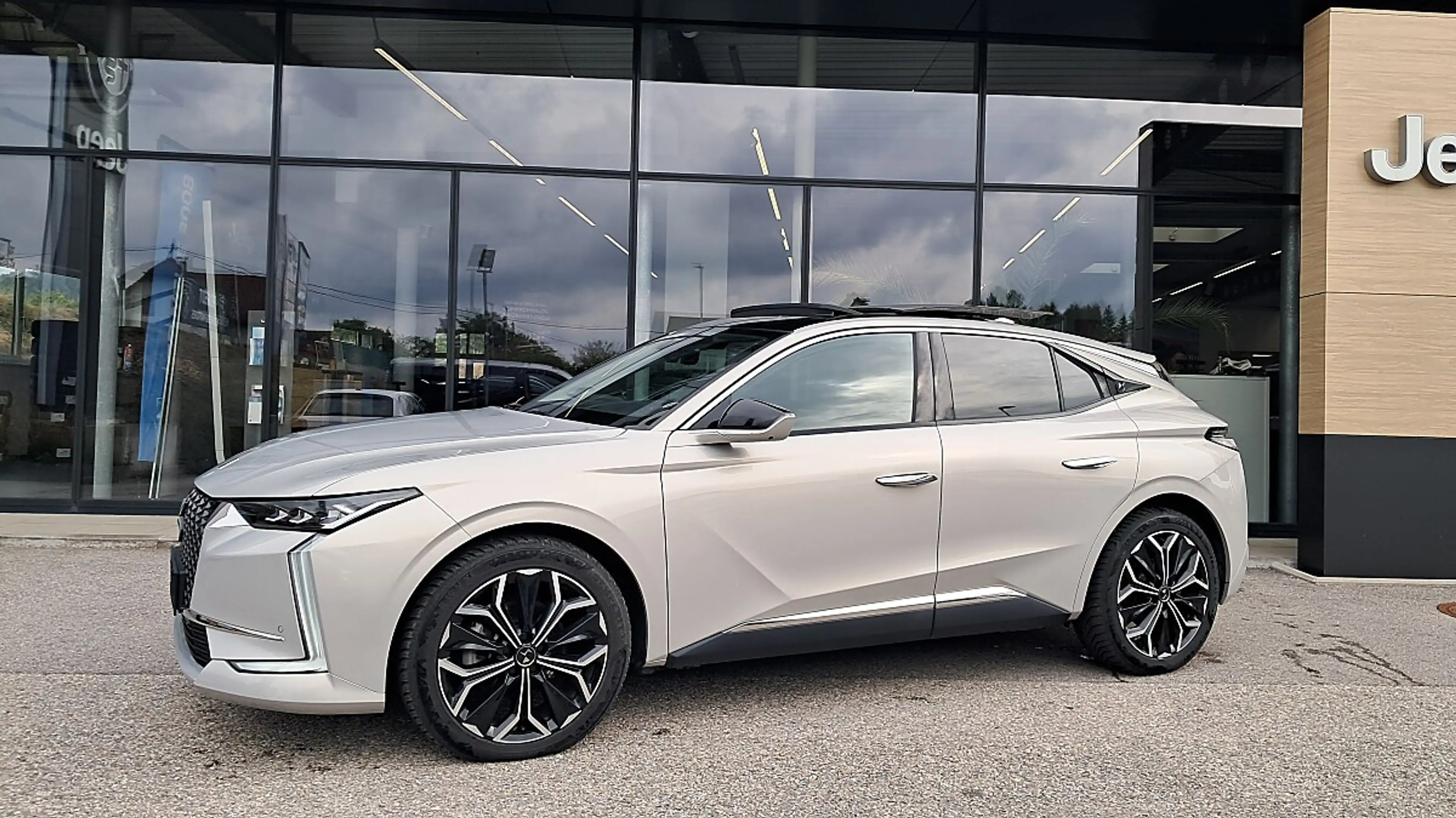 DS Automobiles DS 4 a 1.5 BlueHDI 130 FAP Rivoli S&S (EURO 6d) — photo 2