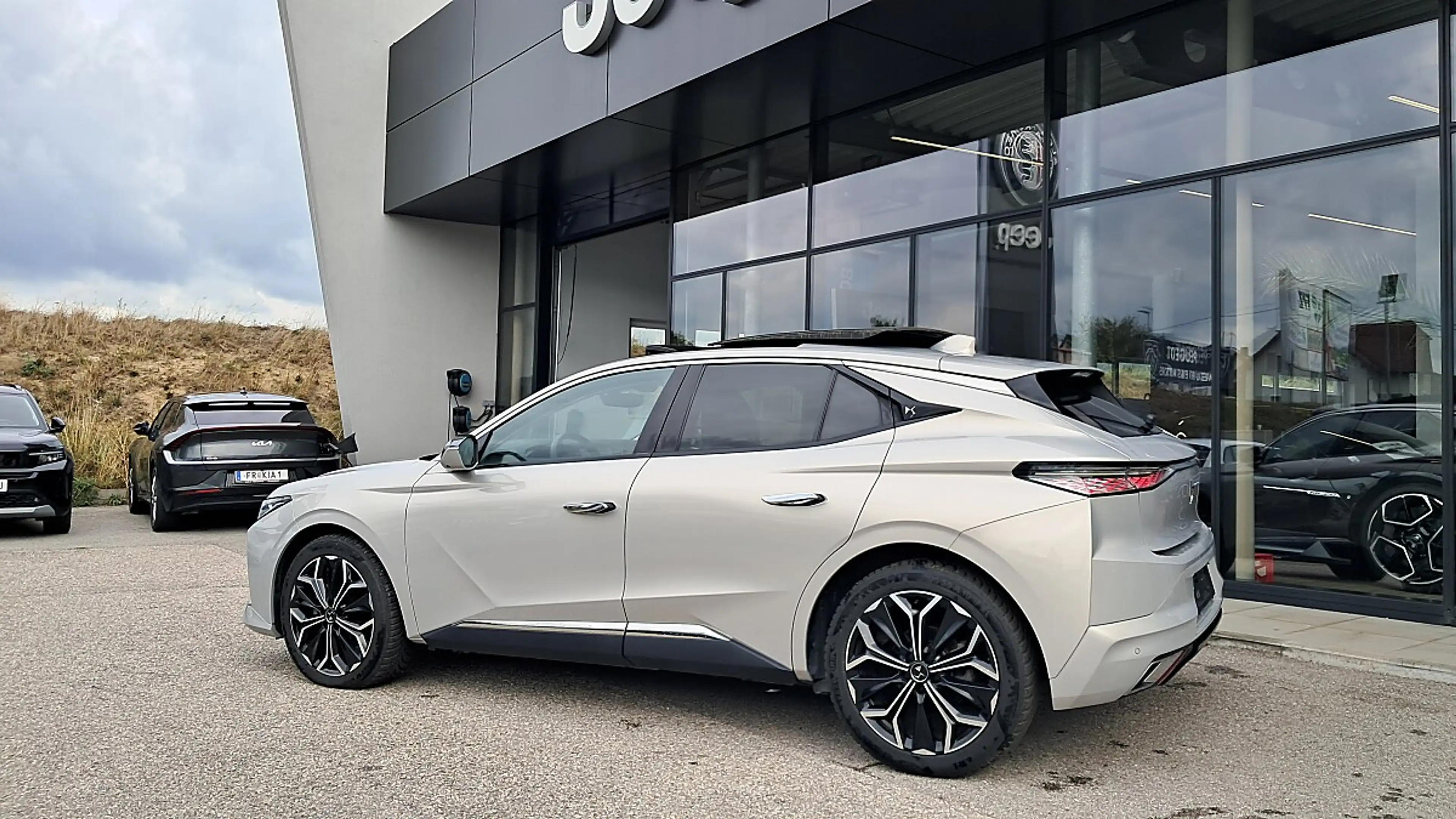 DS Automobiles DS 4 a 1.5 BlueHDI 130 FAP Rivoli S&S (EURO 6d) — photo 3