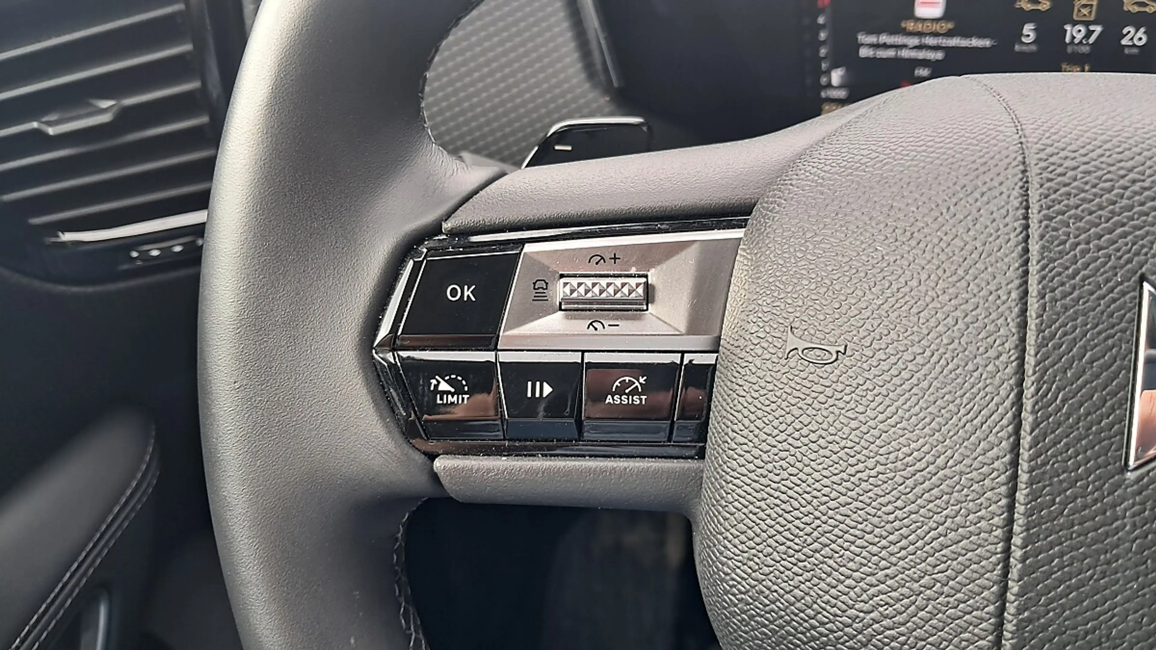 DS Automobiles DS 4 a 1.5 BlueHDI 130 FAP Rivoli S&S (EURO 6d) — photo 15