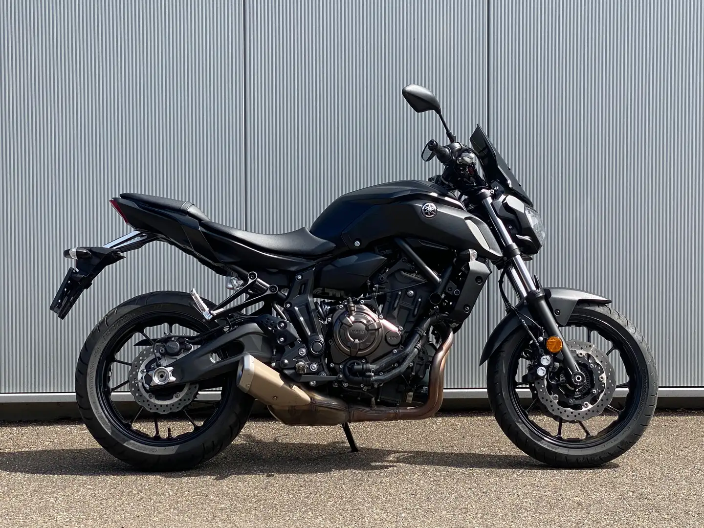 Yamaha MT-07 met 9700km / Donker windscherm / Black Zwart - 1