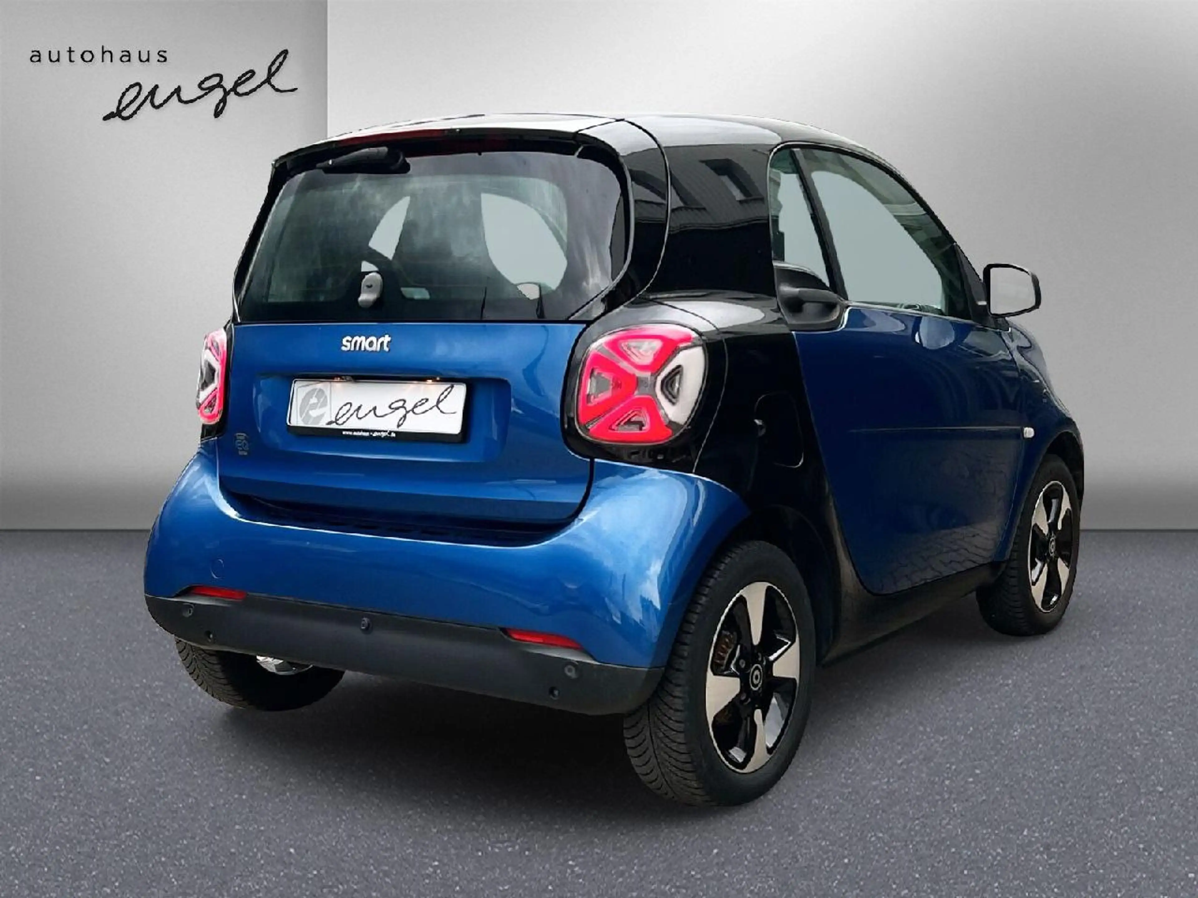 smart forTwo electric drive/EQ,KLIMA,TEMPO,LED,PANO,SH,CARPLAY, — photo 6