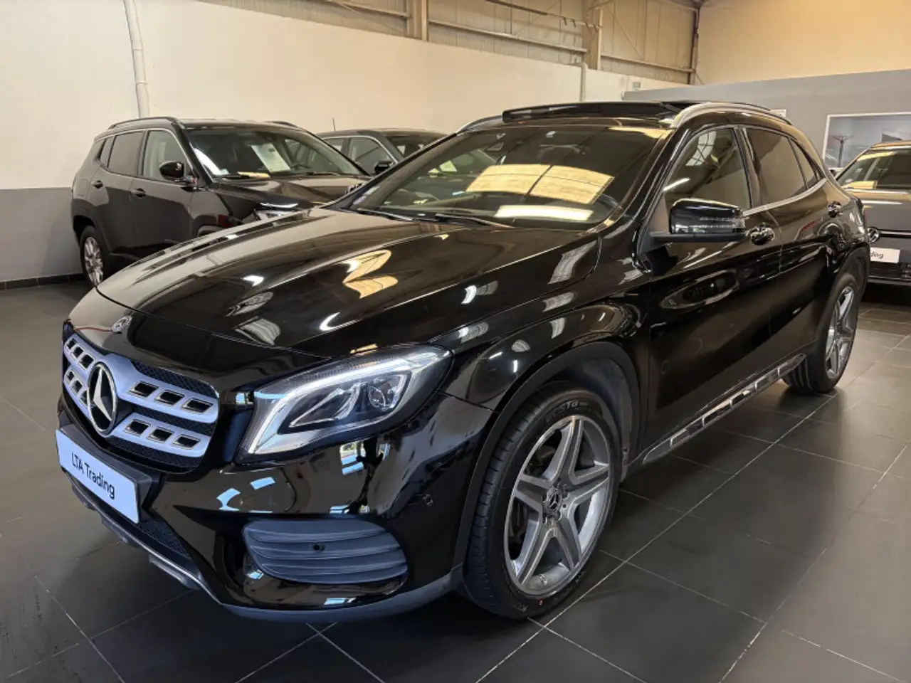 Mercedes-Benz GLA 200