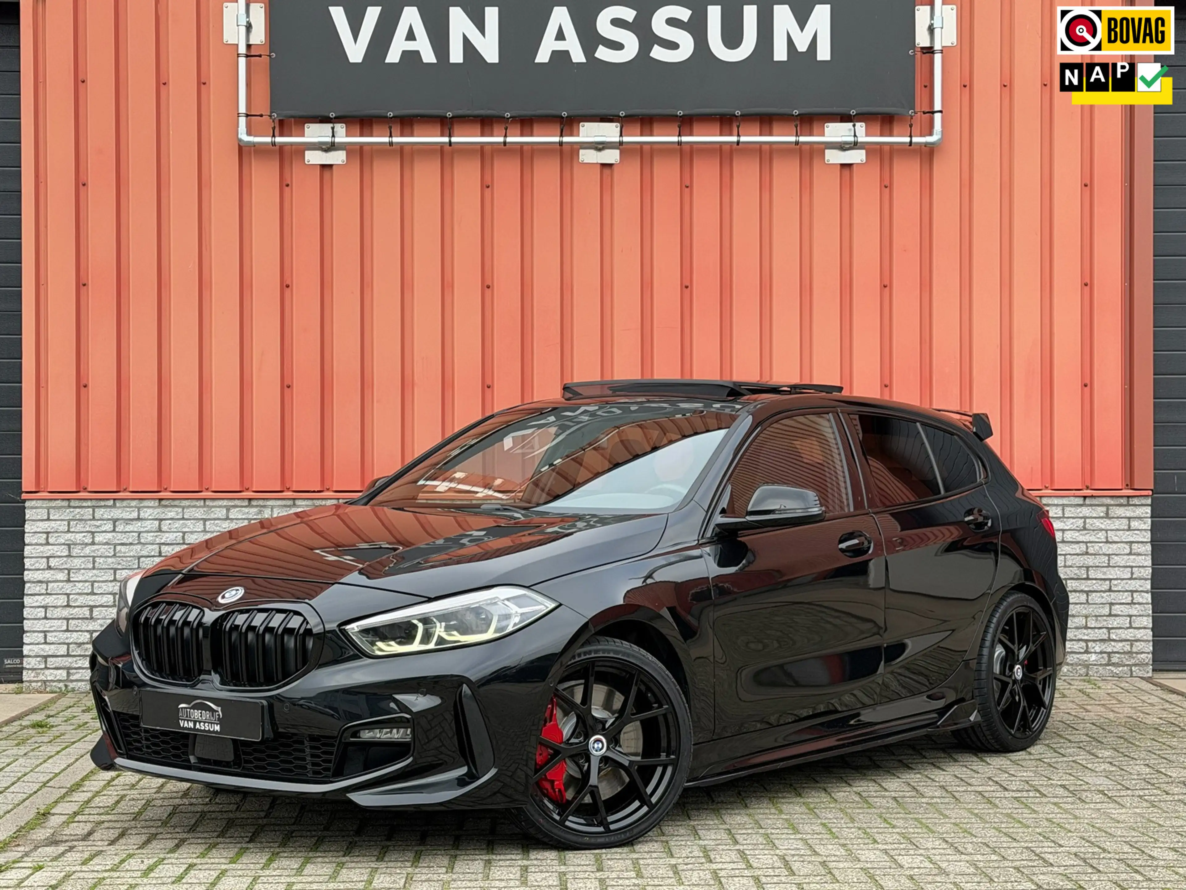 BMW 118 1-serie 118i Introduction Edition M-Sport Pano Cam