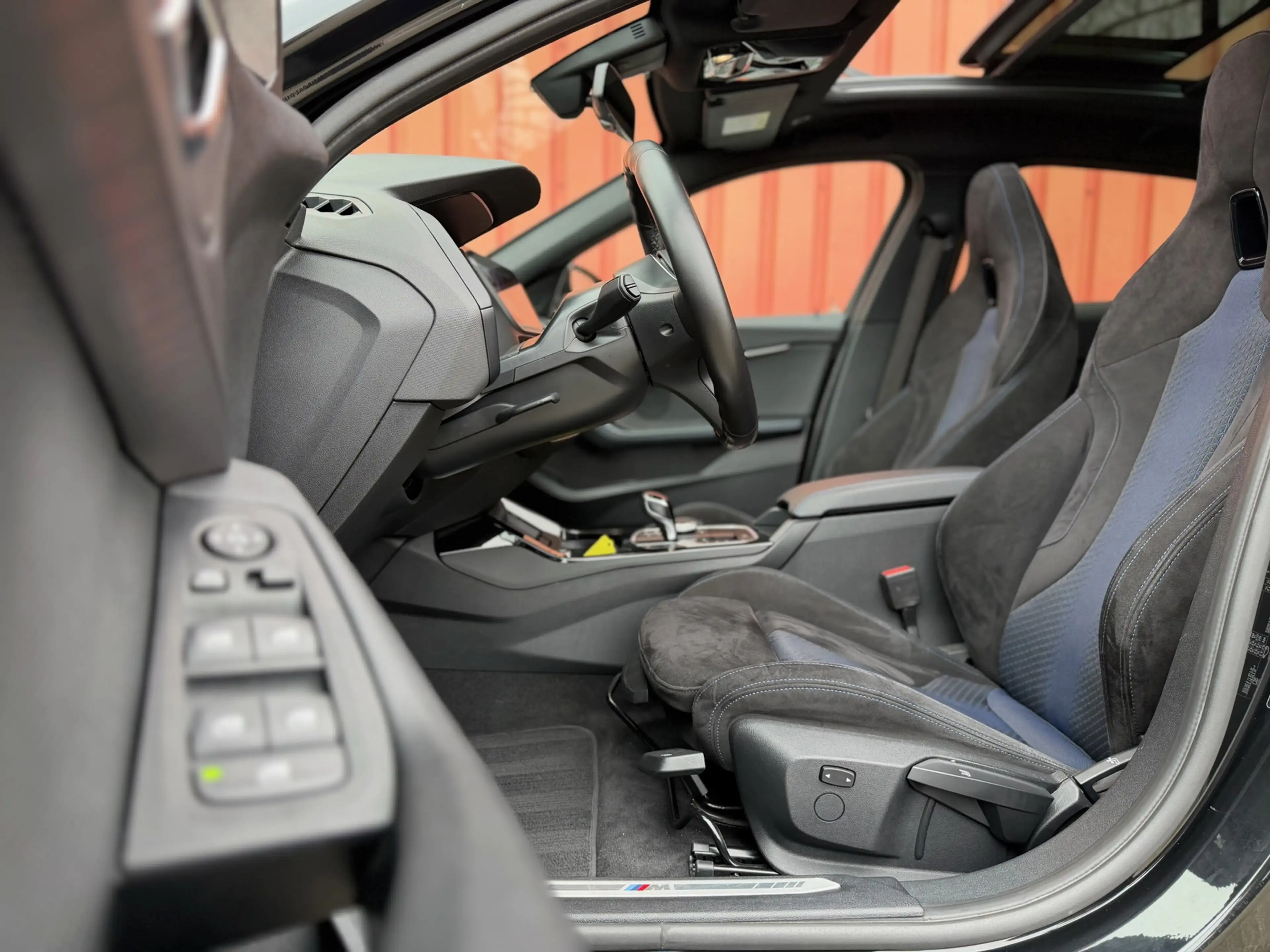 BMW 118 1-serie 118i Introduction Edition M-Sport Pano Cam — photo 9