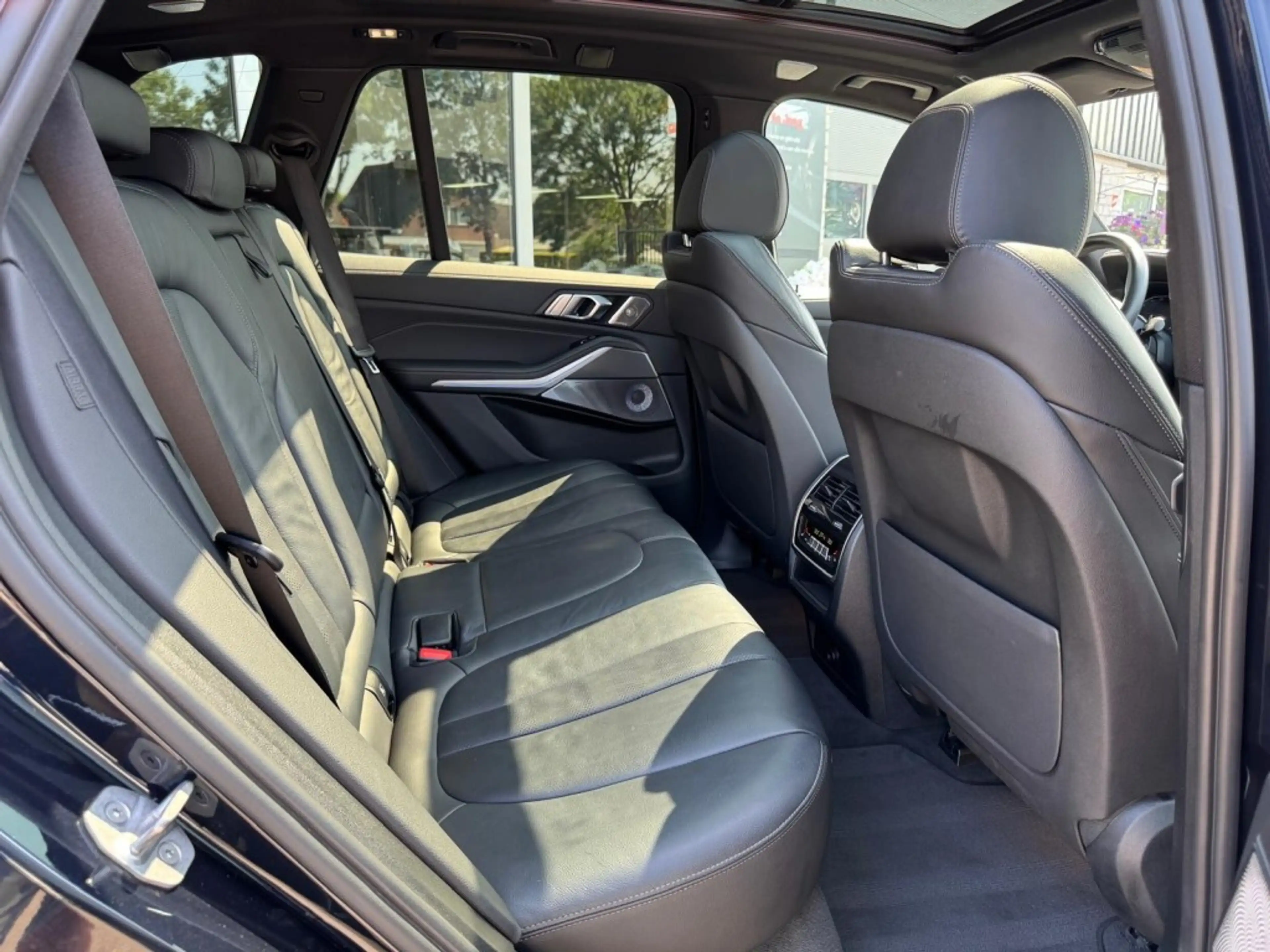 BMW X5 45E M-Sport Bowers & Wilkins Pano Softclose Laser — photo 42