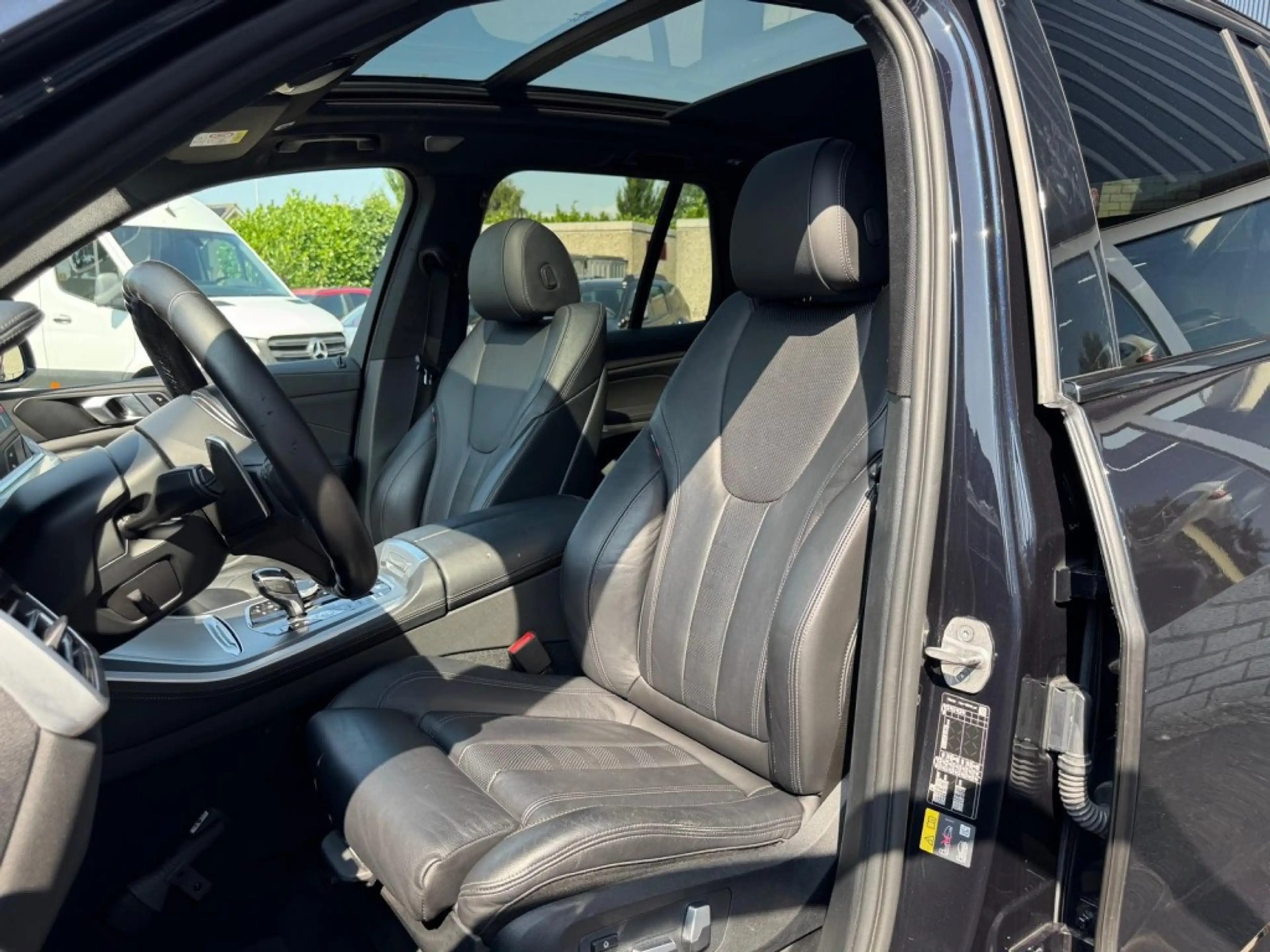 BMW X5 45E M-Sport Bowers & Wilkins Pano Softclose Laser — photo 24